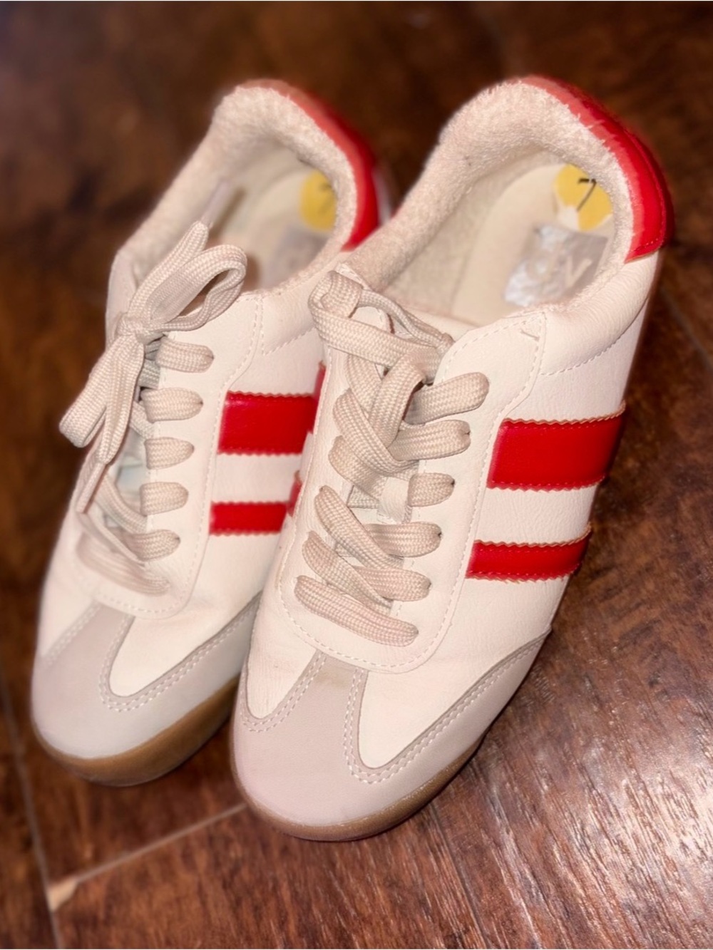 Dolce Vita Cream Sneakers with Red Stripe Detail